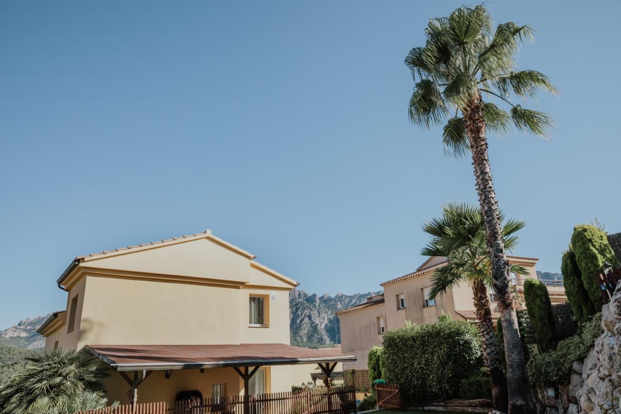 Collbato Resort. Exterior foto